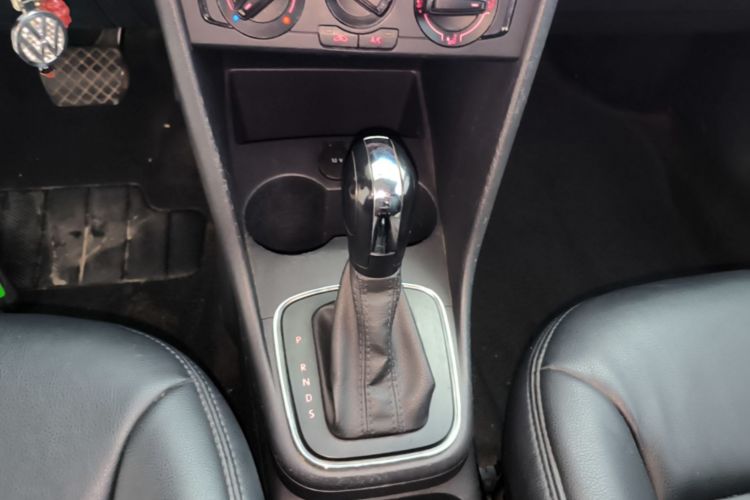 Volkswagen Polo 2017 #18 Volkswagen Polo 2017 car image #18
