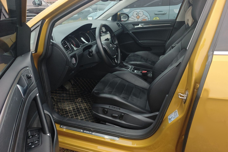 Volkswagen Golf 2019 imagen de coche #10