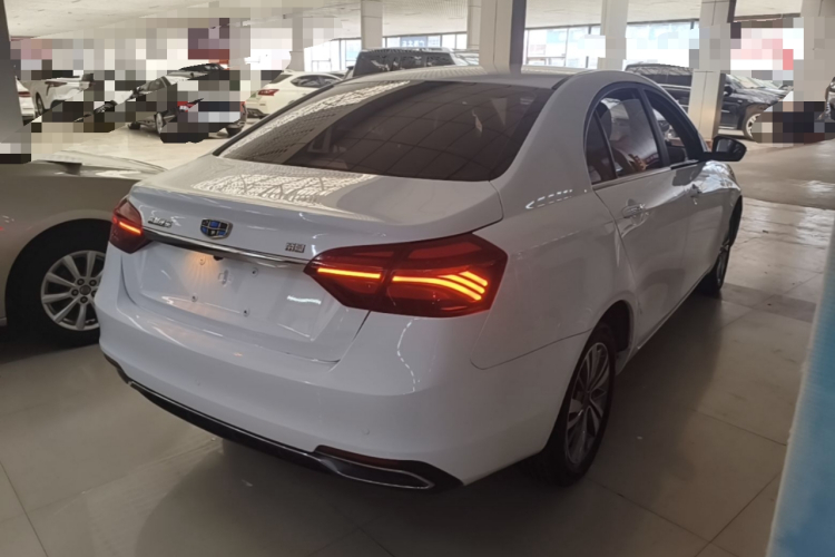 GEELY Emgrand 2019 #7 GEELY Emgrand 2019 car image #7