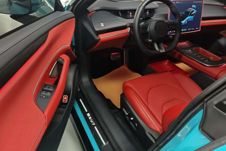 MI SU7 2024 immagine di auto #16