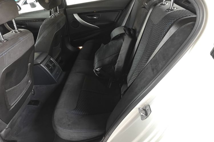 BMW 3 Series 2017 #17 BMW 3 Series 2017 car image #17