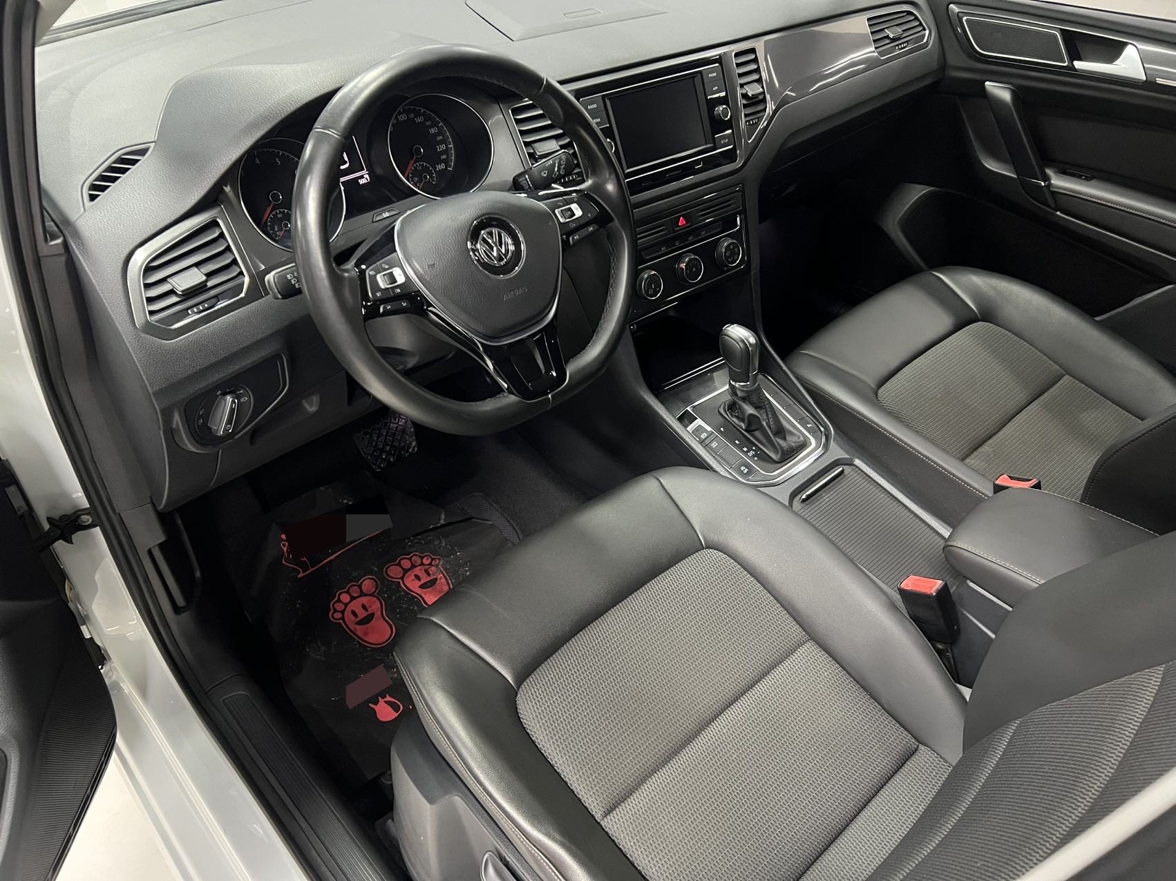2018 imagen de coche #8
