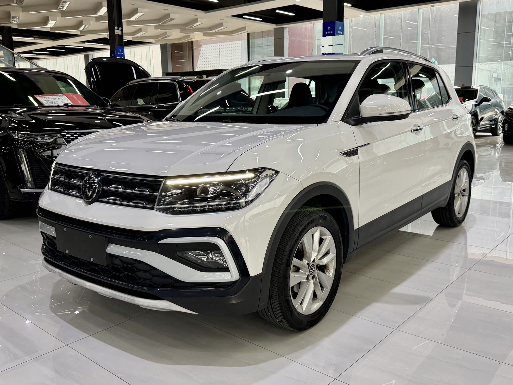 Volkswagen T-Cross 2022 car image 