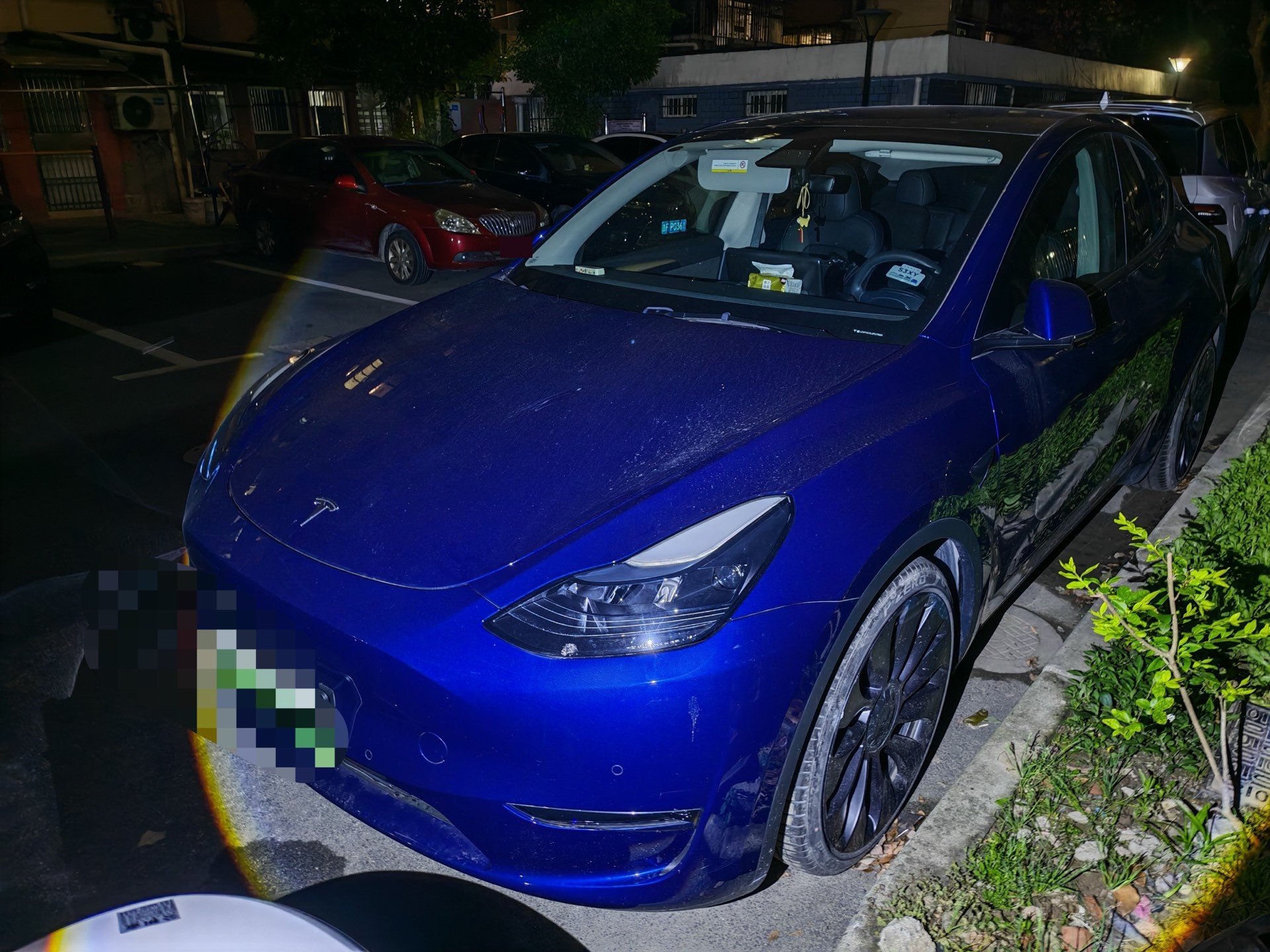 Tesla Model Y 2023 car image 
