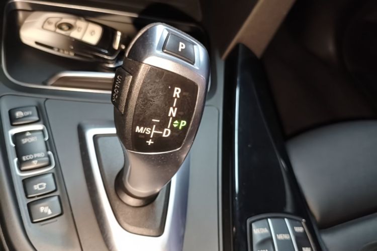 BMW 3 Series GT 2019 car image #14