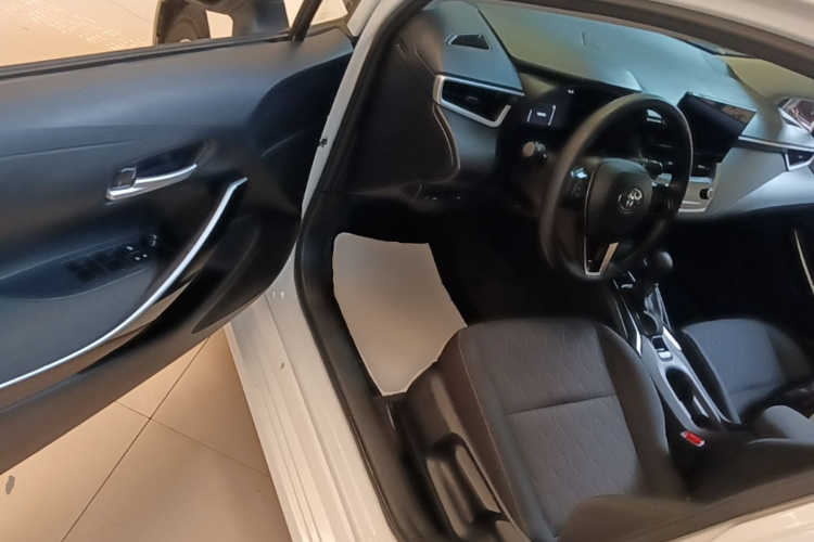 Toyota Corolla 2024 car image #16