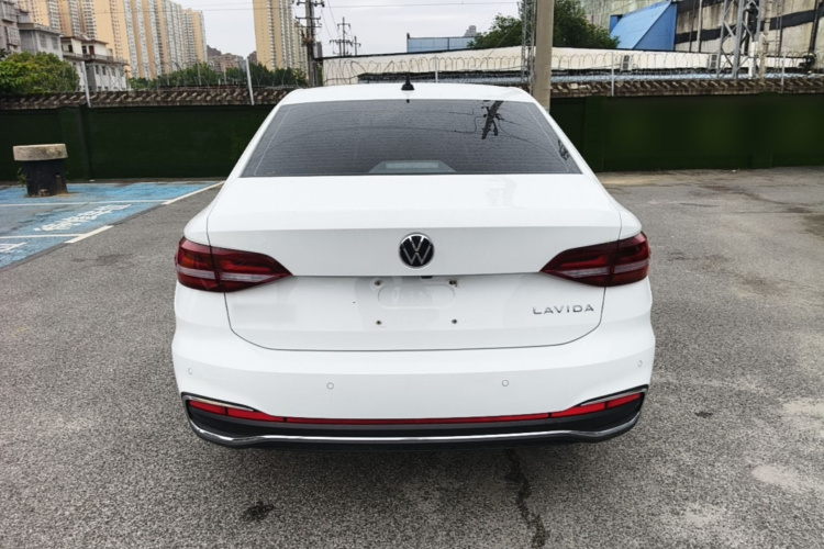 Volkswagen Lavida 2025 car image #6