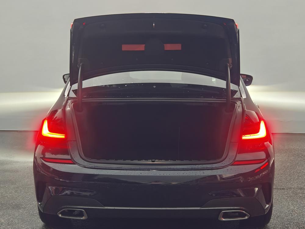 BMW 3 Series 2021 imagen de coche #17