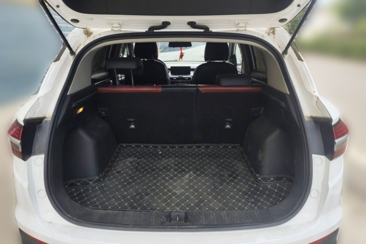 GEELY Coolray 2021 immagine di auto #17