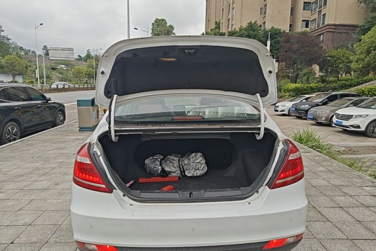 GEELY Emgrand 2016 car image #19