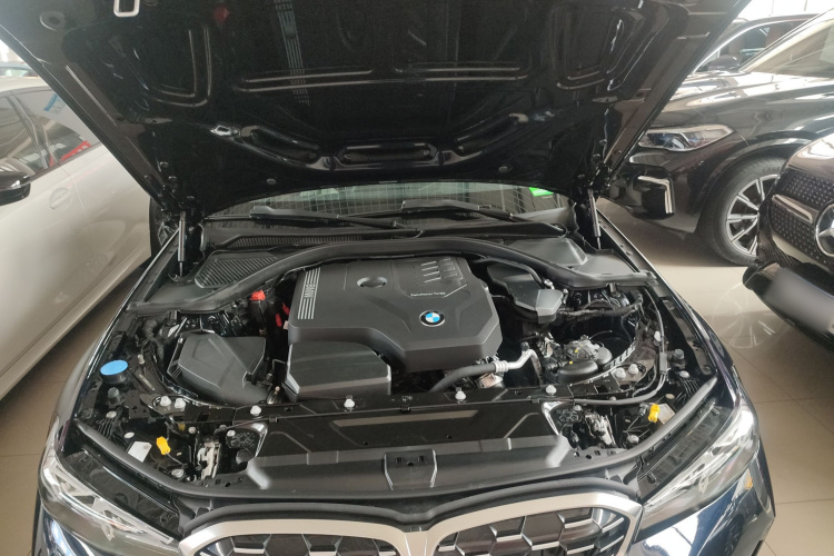 BMW 3 Series 2024 imagen de coche #20