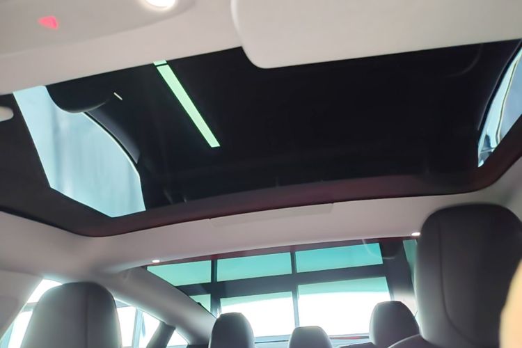 Tesla Model 3 2026 #18 Tesla Model 3 2026 car image #18