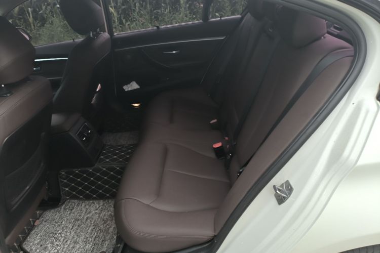 BMW 3 Series 2019 #17 BMW 3 Series 2019 car image #17