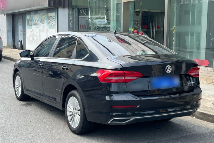 Volkswagen Lavida 2020 car image #6