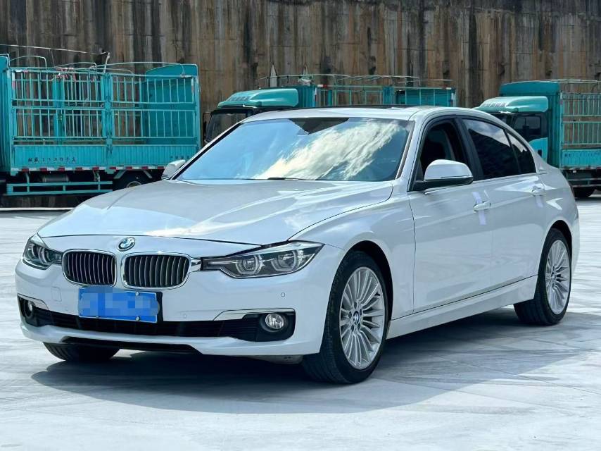 BMW 3 Series 2018 immagine di auto 