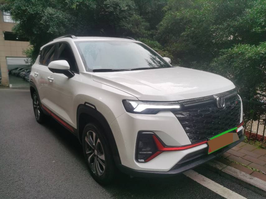Changan CS35 Plus 2023 صورة سيارة #3