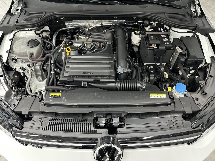 Volkswagen Golf 2022 #17 Volkswagen Golf 2022 car image #17