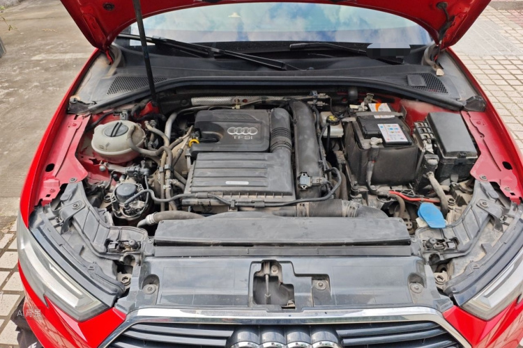Audi A3 2019 car image #22