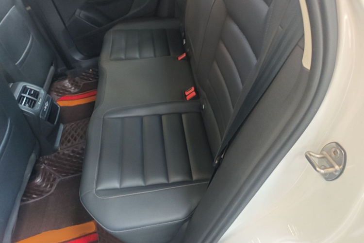 Volkswagen Tharu 2021 car image #17