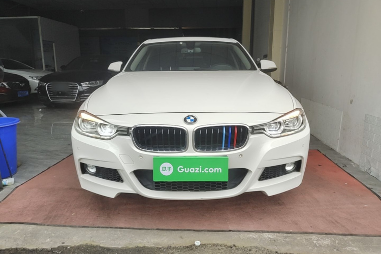 BMW 3 Series 2018 #3 BMW 3 Series 2018 car image #3