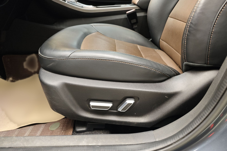 GEELY Emgrand GS 2017 #24 GEELY Emgrand GS 2017 car image #24