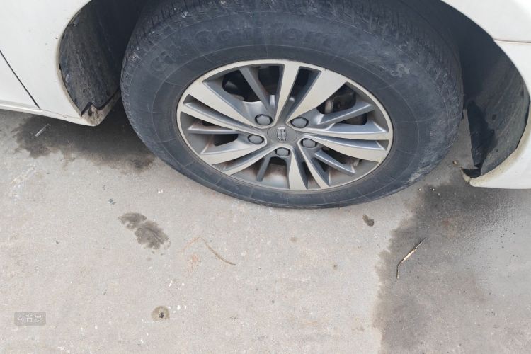 GEELY Emgrand 2018 изображение автомобиля #9