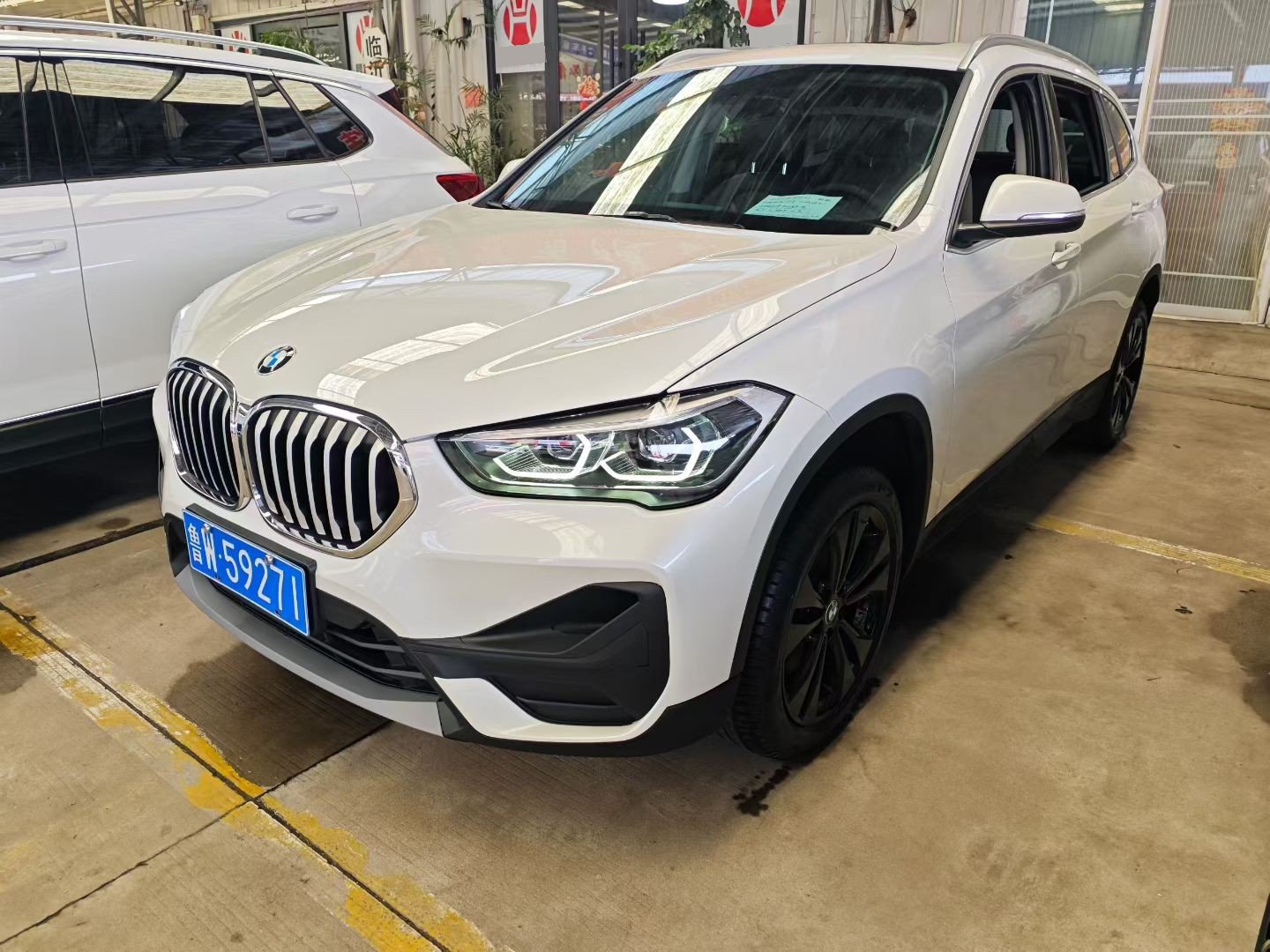 BMW X1 2020 BMW X1 2020 car image