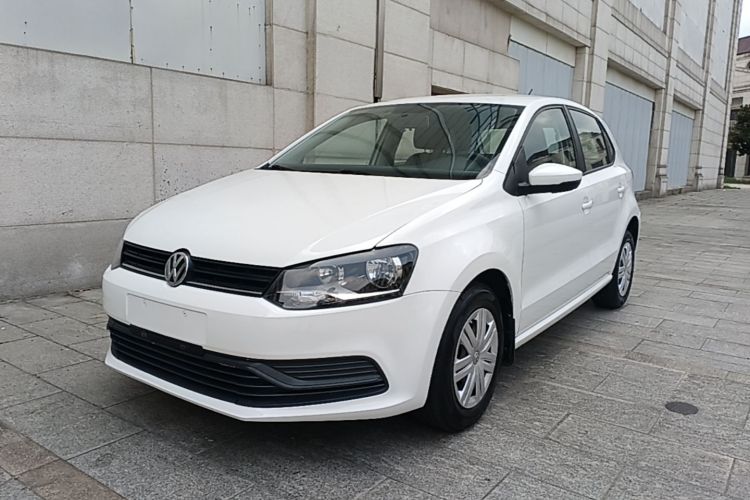 Volkswagen Polo 2017 car image #2