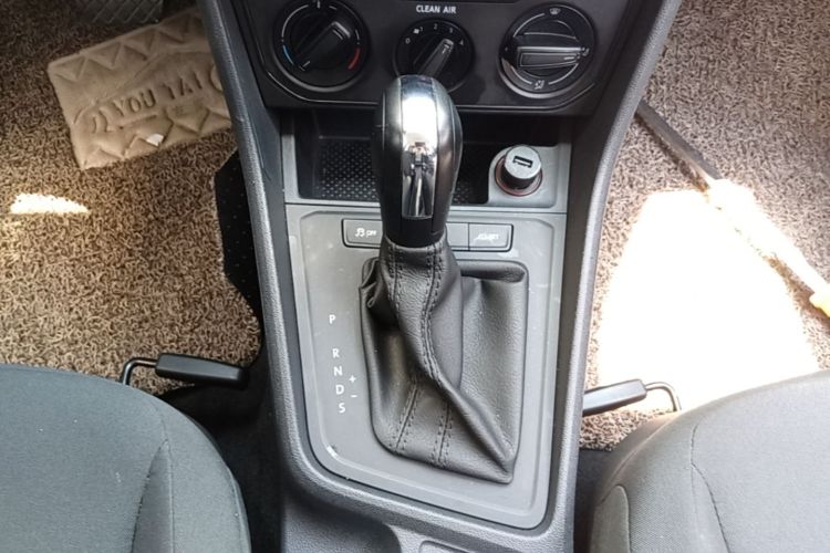 Volkswagen Lavida 2019 #14 Volkswagen Lavida 2019 car image #14