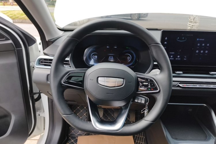 GEELY Emgrand 2025 car image #11