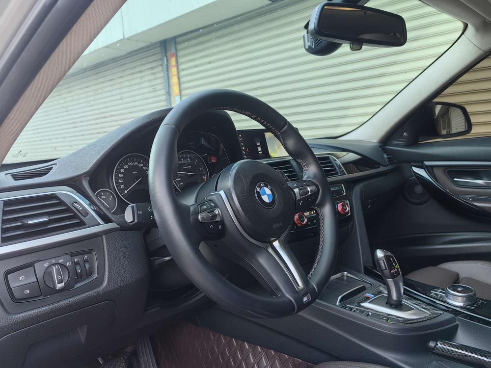 BMW 3 Series 2019 #16 BMW 3 Series 2019 car image #16