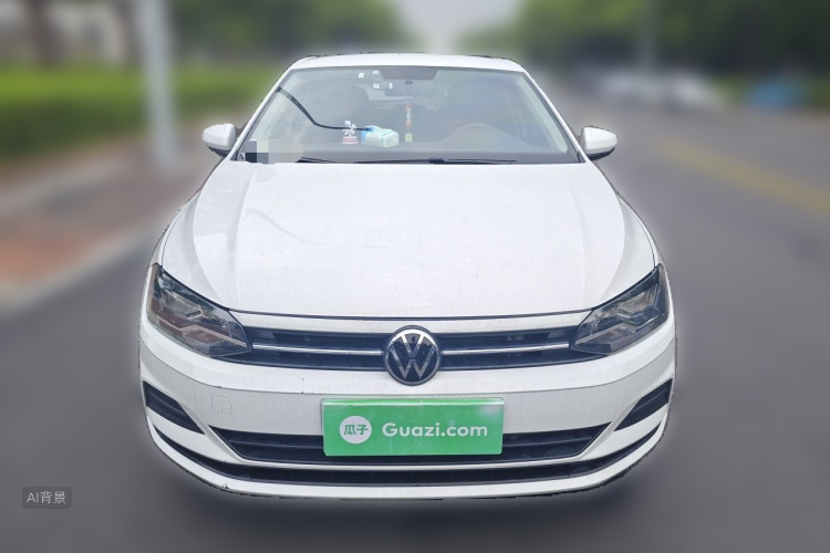Volkswagen Polo 2023 car image #3