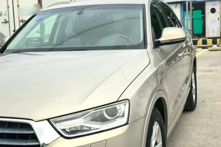 Audi Q3 2017 immagine di auto #6