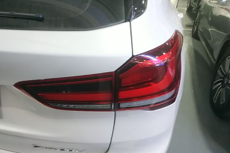 BMW X1 2021 #8 BMW X1 2021 car image #8