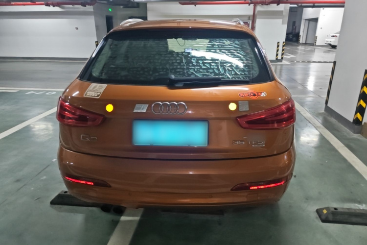 Audi Q3 2016 car image #6