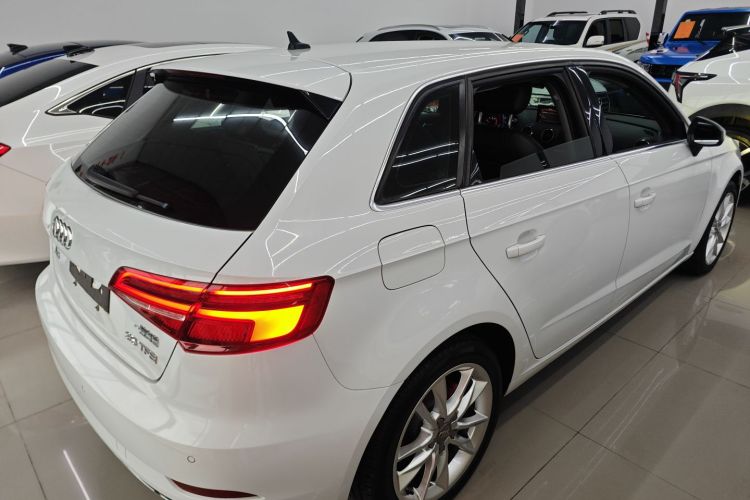 Audi A3 2019 car image #7