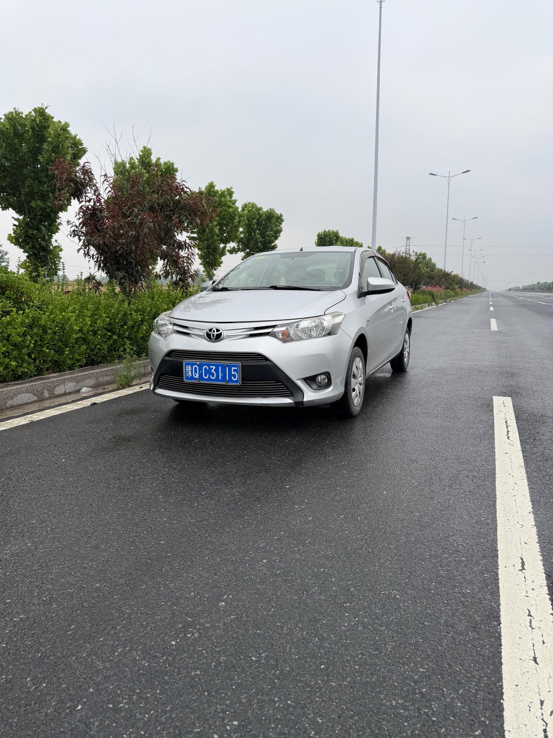 Toyota Vios 2015 car image 