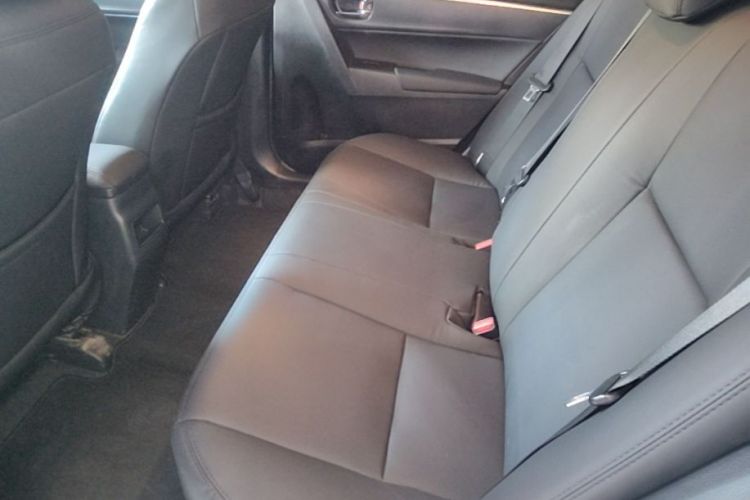 Toyota Corolla 2017 car image #17