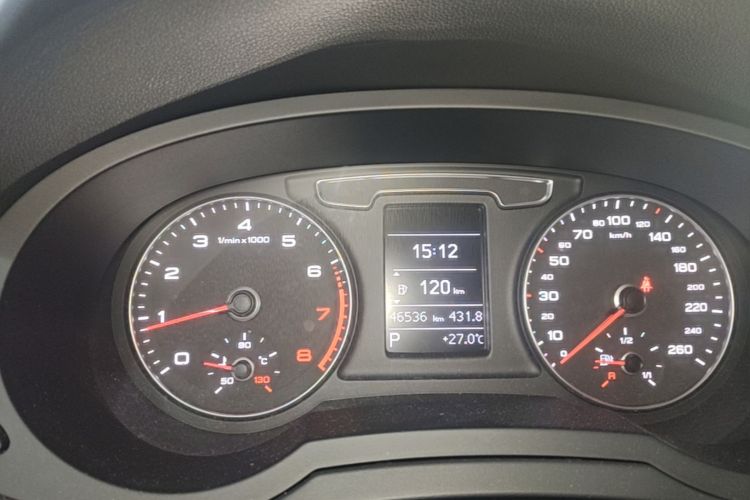 Audi Q3 2018 #12 Audi Q3 2018 car image #12
