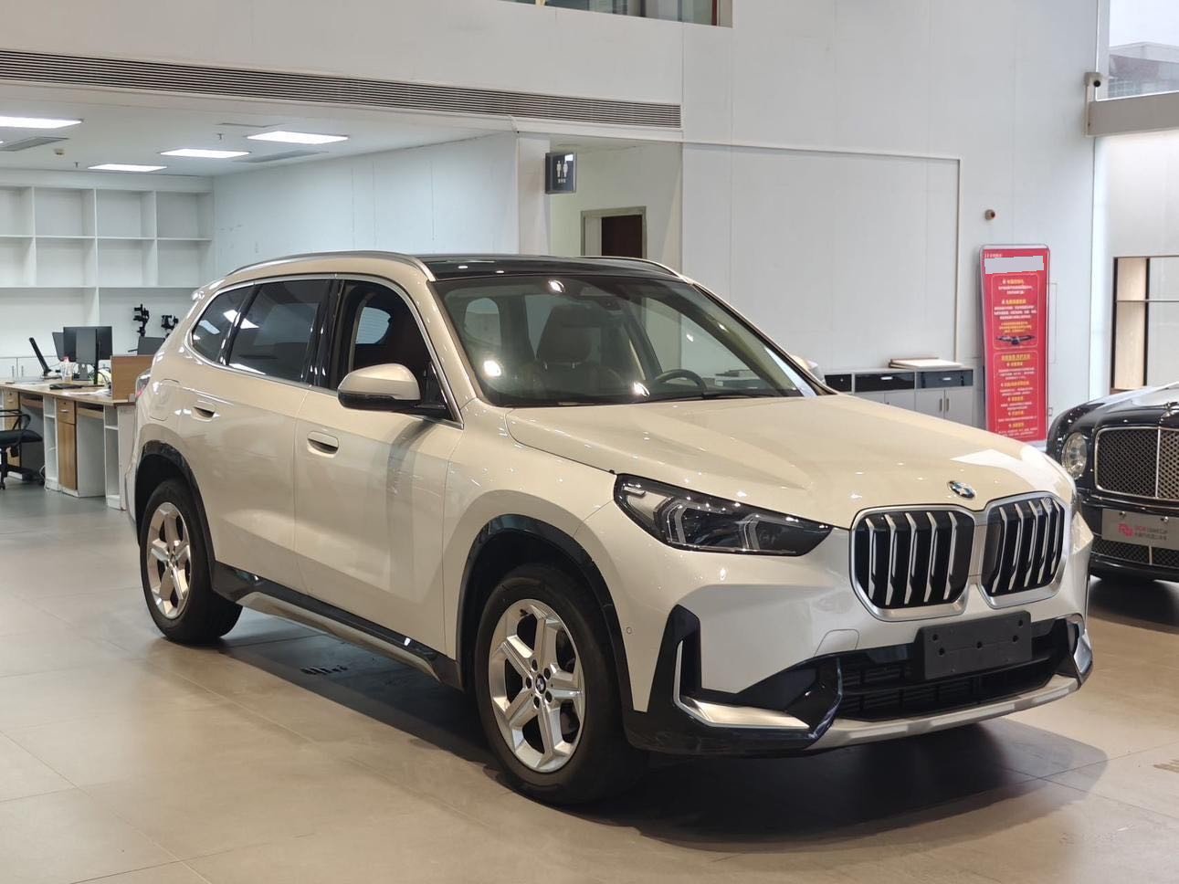 BMW X1 2023 #3 BMW X1 2023 car image #3