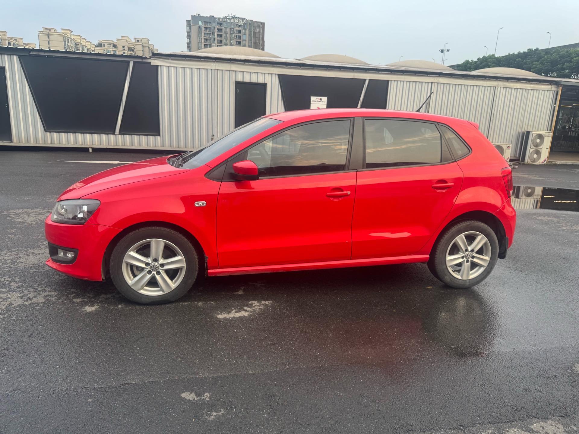Volkswagen Polo 2011 #4 Volkswagen Polo 2011 صورة سيارة #4