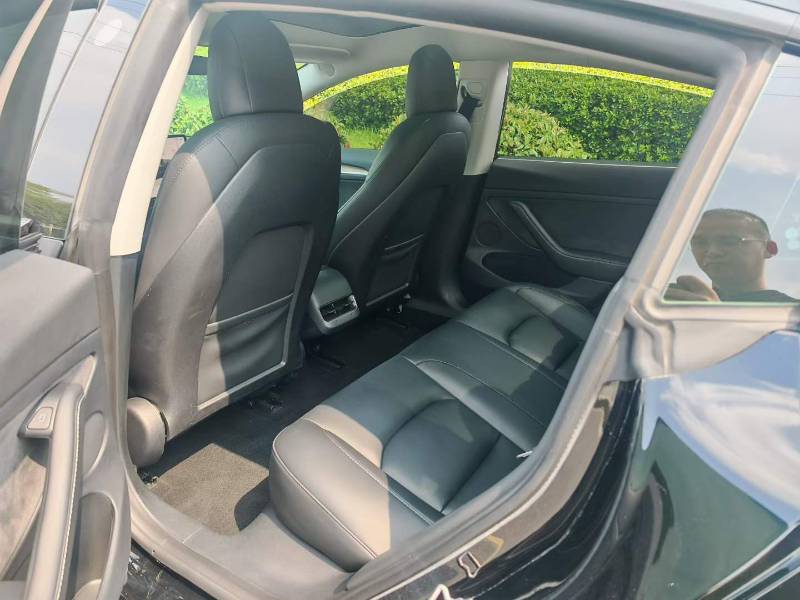 Tesla Model 3 2023 car image #7