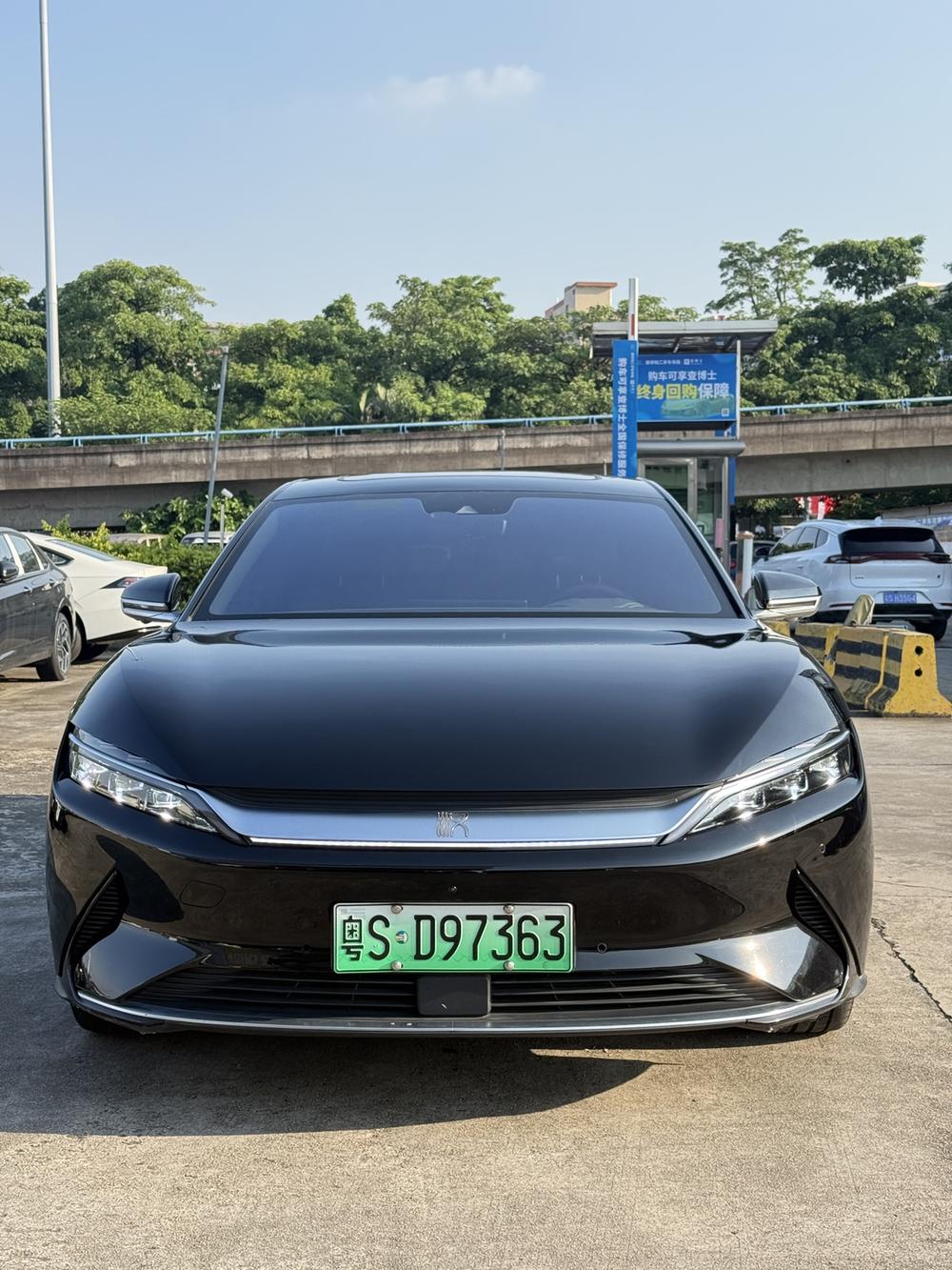 BYD Han 2022 #2 BYD Han 2022 car image #2