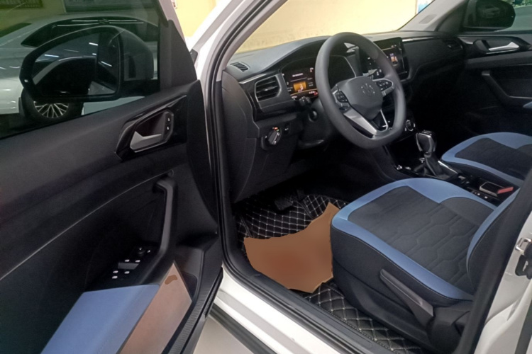 Volkswagen Tharu 2025 car image #16