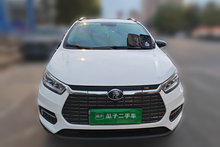 BYD Yuan New Energy 2019 #3 BYD Yuan New Energy 2019 car image #3