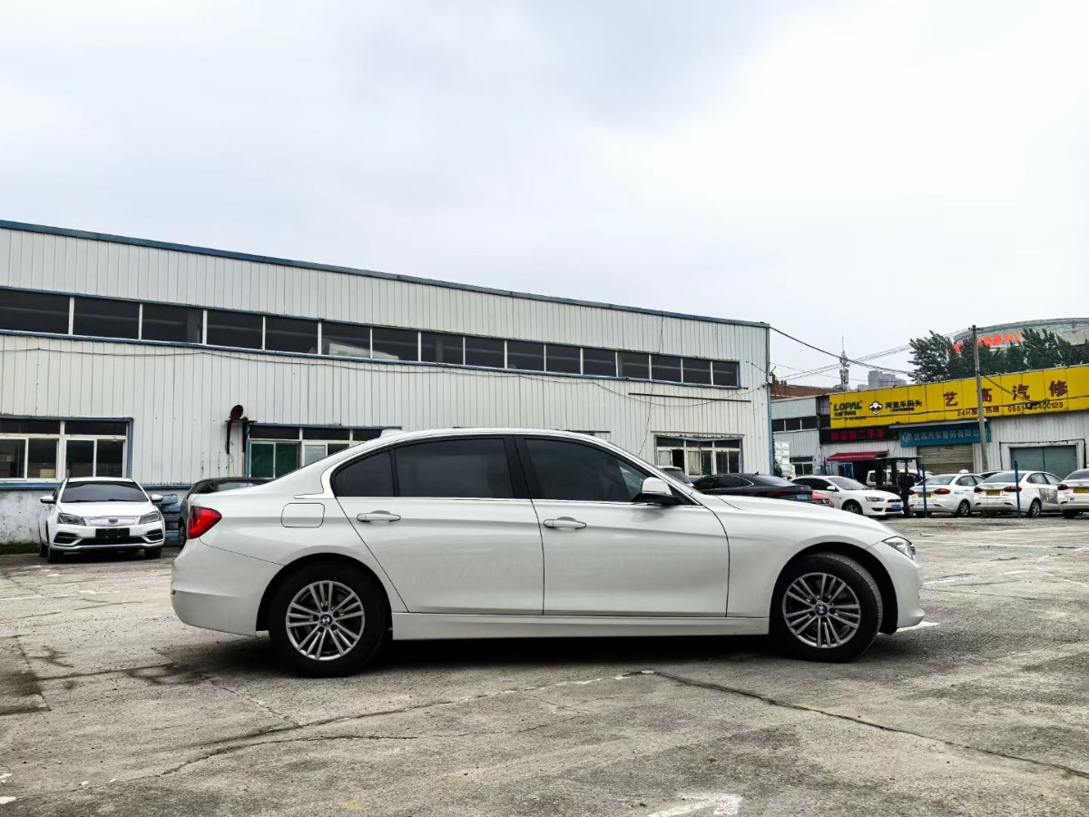 BMW 3 Series 2014 car image #2