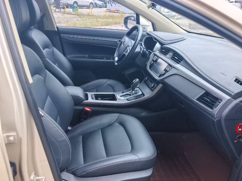 GEELY Emgrand GS 2017 imagem de carro #6