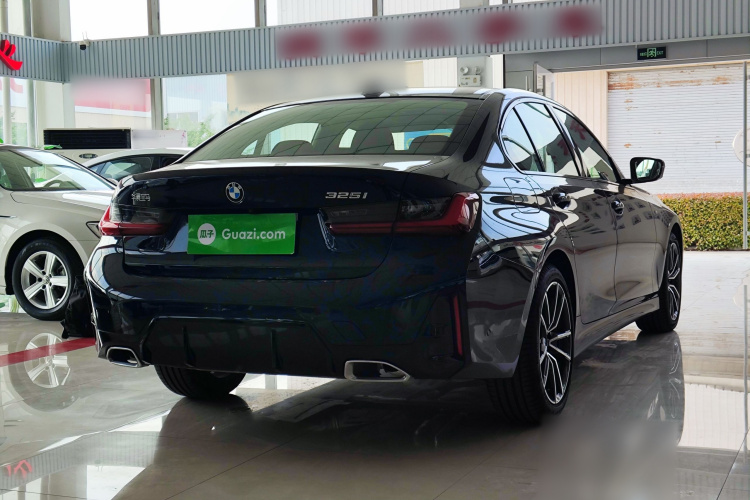 BMW 3 Series 2025 #7 BMW 3 Series 2025 car image #7