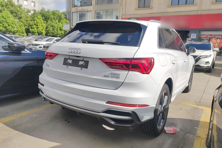 Audi Q3 2022 #7 Audi Q3 2022 car image #7