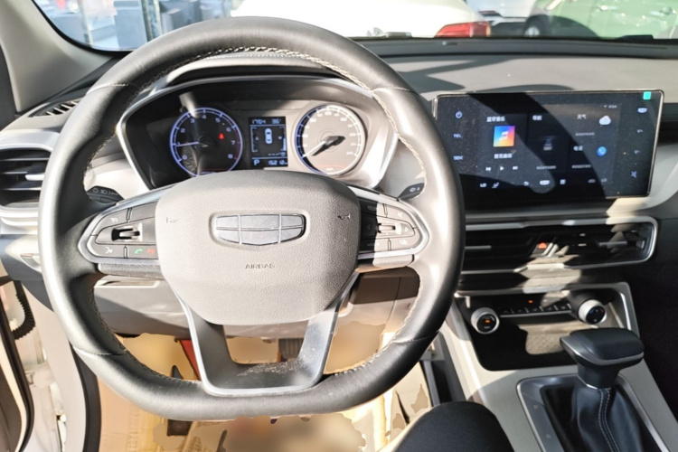 GEELY Coolray 2024 immagine di auto #10